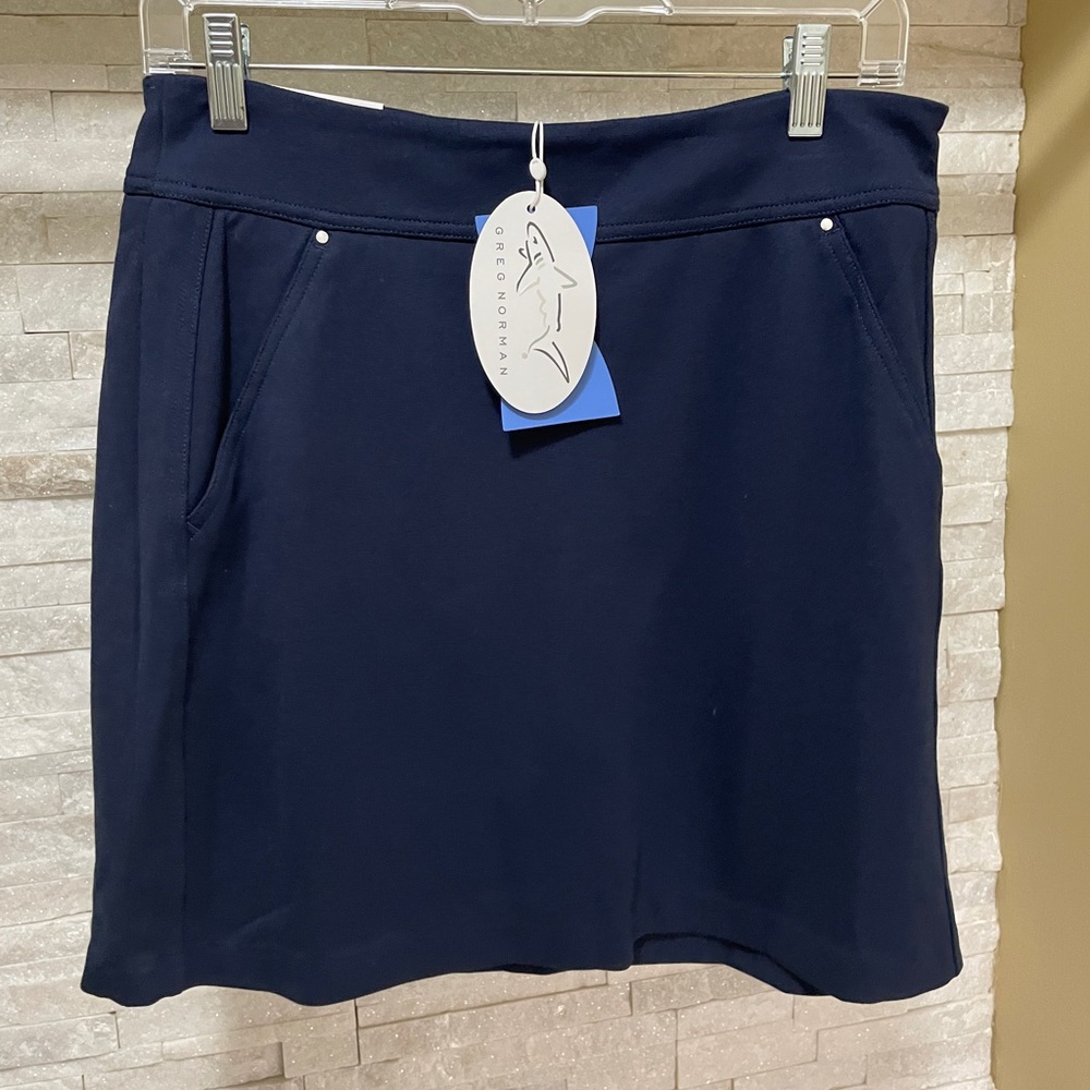Greg Norman Golf Skort NWT Size Small Navy